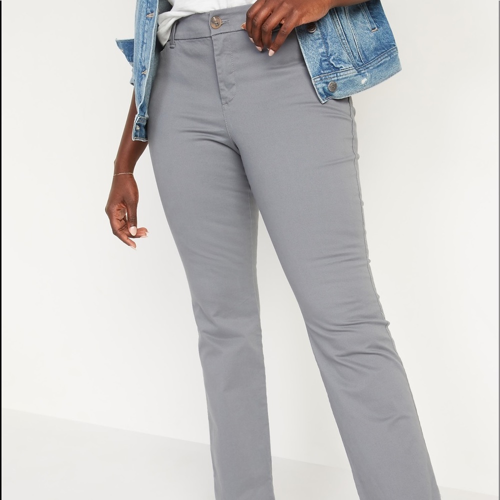New w/tags  Old Navy khakis bootcut sz18 - Picture 2 of 3